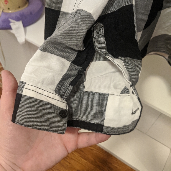Black and White Flannel - Picture 4 of 5